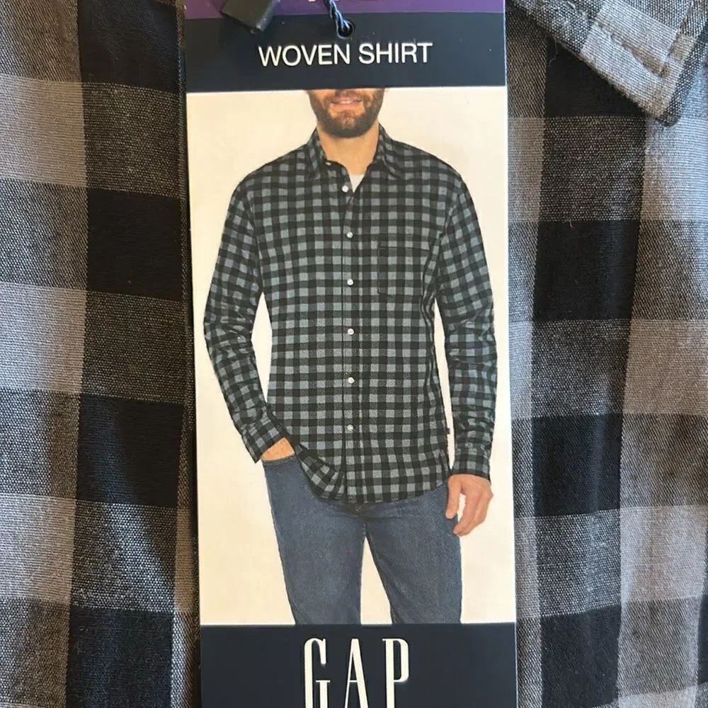 NEW Gap Mens Black And Grey Button Down Shirt